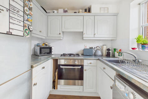 CAM04968G0-PR0075-STILL016