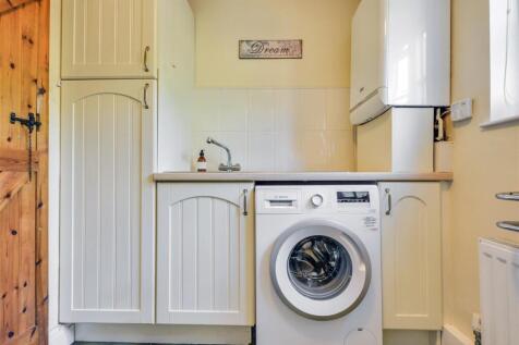 Utility_Shower Room_2.jpeg