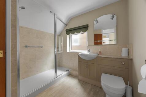 Shower Room.jpg