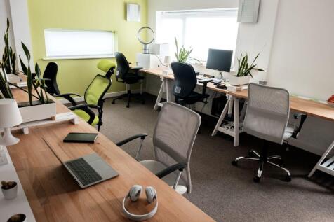 Serviced Office to rent Image 3