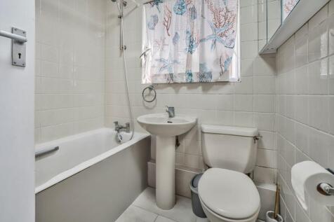 Chatsworth Road, Ealing, London, W5 photo 3