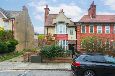 Brighton, BN41 - property photo