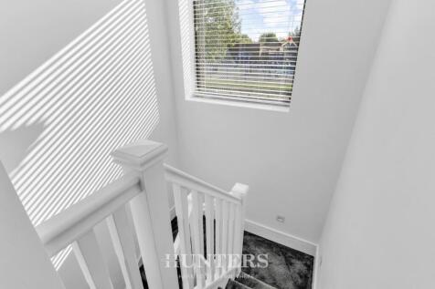 10 Manor Road (7).jpg