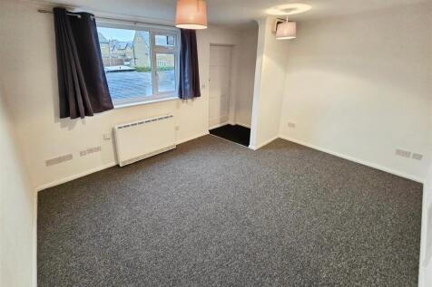 High-Street-Irthlingborough-Prime-Choice-Studio-Fl