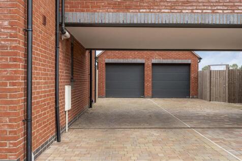 2 Skylark Close, Swinford