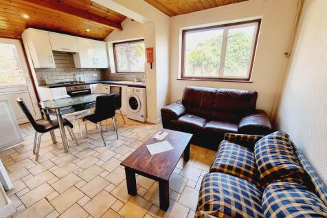 1 Lower Villiers Street, Leamington Spa photo 2