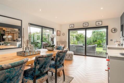 Open Plan Kitchen - Diner-13.jpg