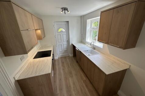 Tewkesbury Close, Cheadle Hulme photo 4