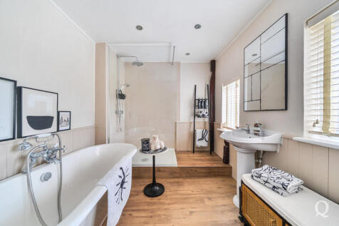 62208bad-312a-4d6...