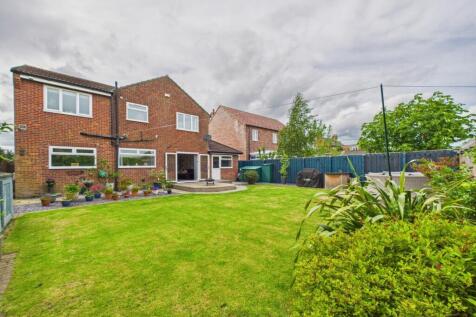 4 Bedroom Detached House - For Sale