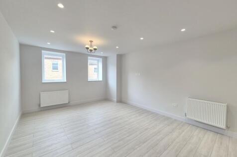 3 Tebbutts Road, St Neots, PE19 photo 3