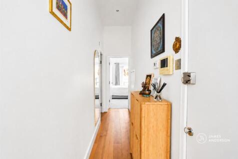 Hallway - no mask.jpg
