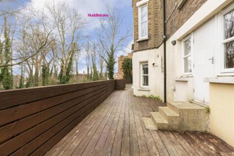 F2, 19 Crescent Road - 12.jpg