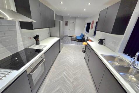 Room 5, Borough Road, TS1 photo 4