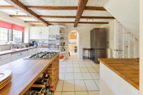 Lily's Property - Kitchen.jpg