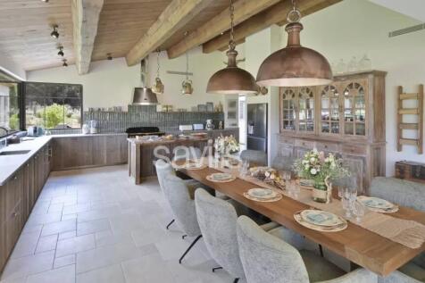 Renovated farmhouse Saint-Tropez