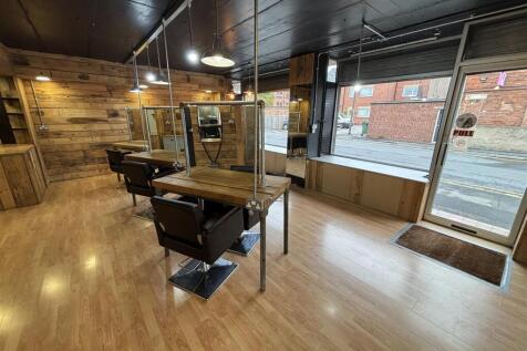 Commercial Property to rent Image 9