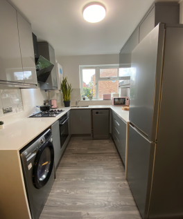 Flat 2 10 Llewellyn Road, Leamington Spa photo 4