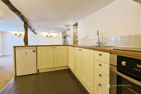 Webb Court, Causeway, OX26 photo 5