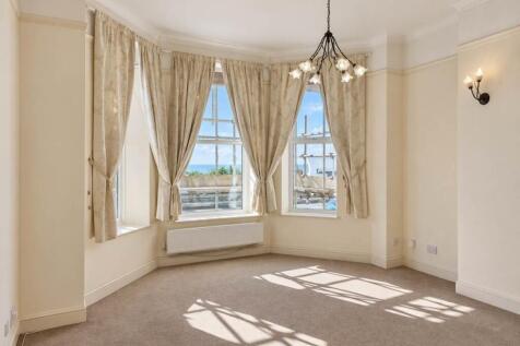 Living room into bay