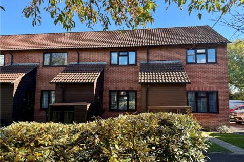 New Milton, BH25 - property photo