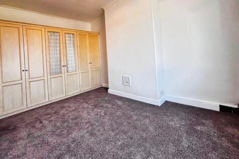 Thorpe Road, Pudsey photo 4