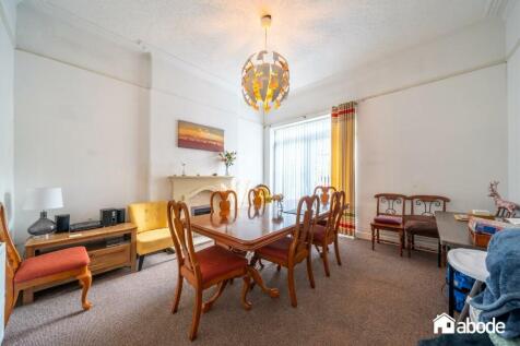 44 Brooke Road West (16 of 24).jpg