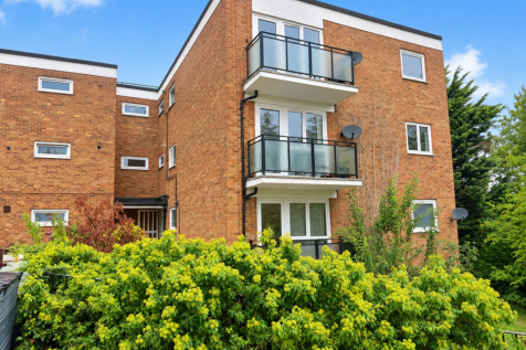 Clarendon Court