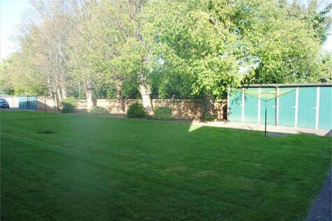 Hillcrest, BALDOCK photo 3