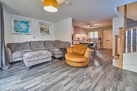 11 Notleyfield Close HK 8.jpg