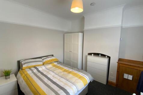 Baker Street, Cheltenham, GL51. photo 4
