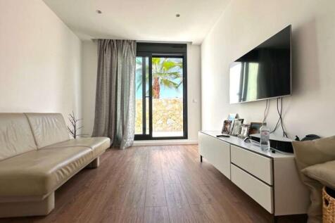 Property Image 28