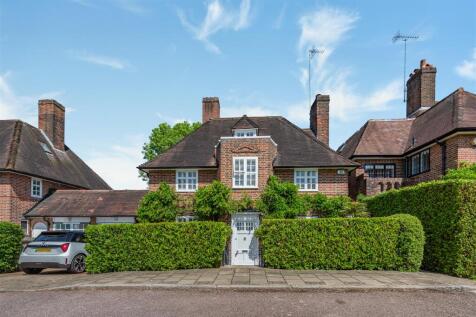 D0448 7 cotman close ext1 copy.jpg
