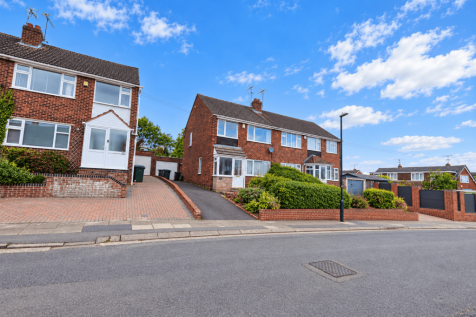 3-bed semi-detached on Ettington Road, Mount Nod, Coventry, CV5, £1,400/mo