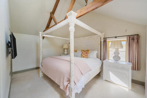 1298221-18-682df5...