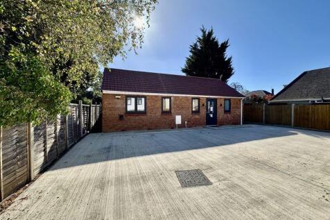 Luton, LU4 - property photo