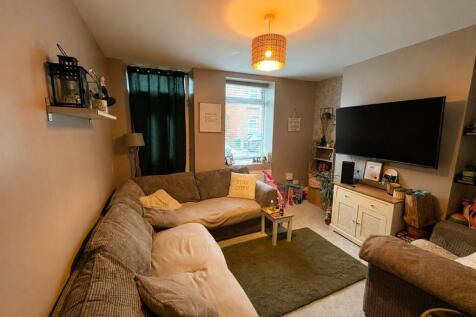 Bond Street, Wombwell photo 3