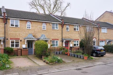 Jackson Close E9