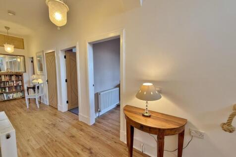 Hallway from lounge to bedrooms