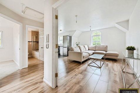 Smollett Place, Wickford photo 3