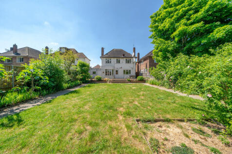 14-6823414b6d567-...