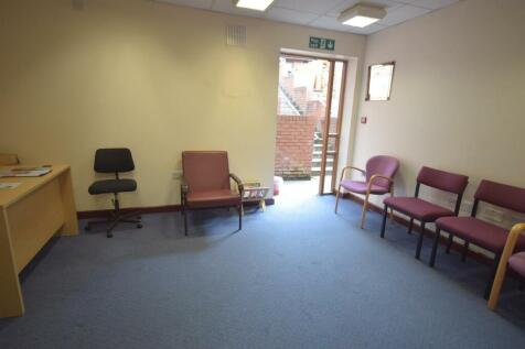 Comuneral Waiting room