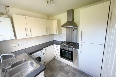 Town Gate Drive, Urmston, M41 photo 3