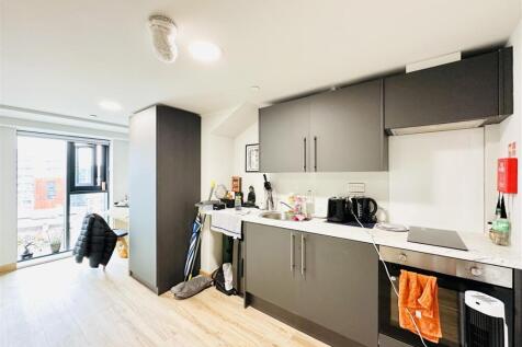 Studio Kitchen