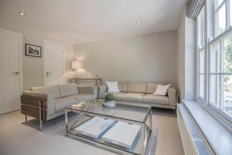 148 Southgate Street [Living Room] 01.jpg
