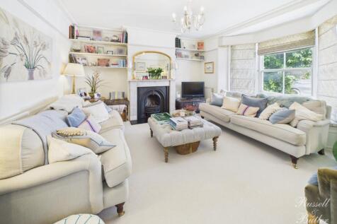 CAM01995G0-PR0332-STILL021