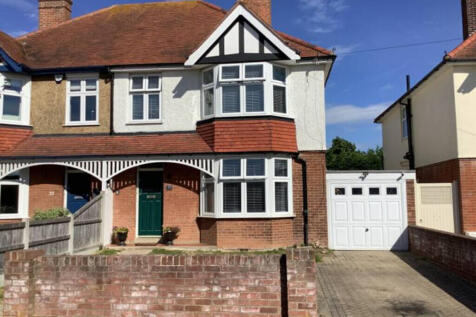 4 Bedroom Semi-Detached in CO13 9JS