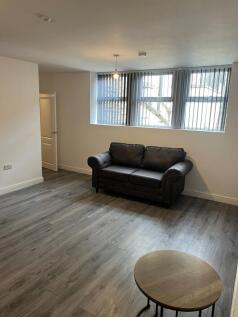 9-15 Cloth Hall Street, Huddersfield, HD1 photo 4