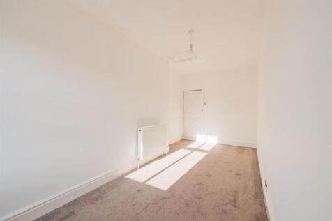 13 Station Rd-25.jpg