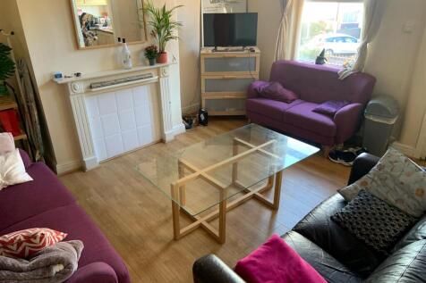 3Cs- Living Room 2.jpg